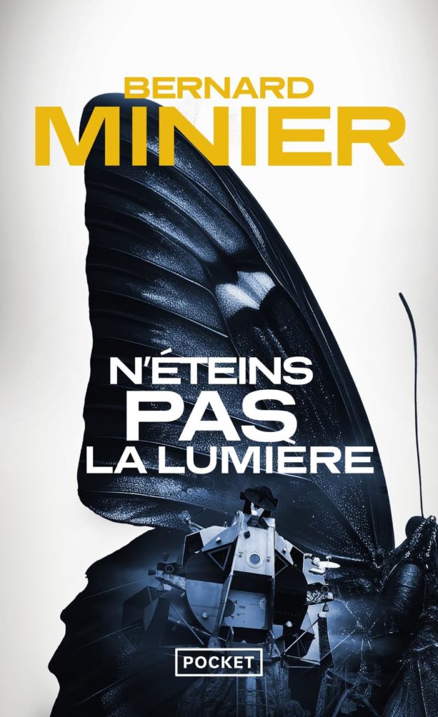 Couverture du roman "N'éteins pas la lumière" au format poche