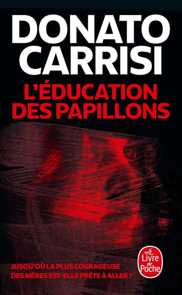 Couverture du roman "L'éducation des papillons" au format poche